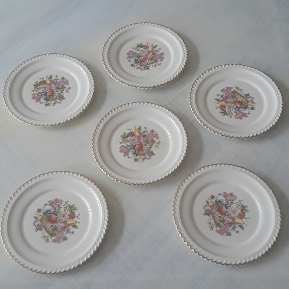 Vtg Harker Pottery Co. 22 kt gold dessert plates